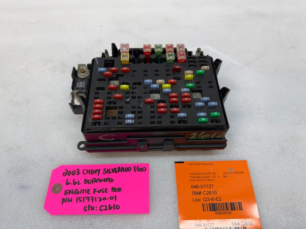 01-05 Chevrolet GMC 2500hd SIERRA 6.6 LB7 UNDERHOOD FUSE RELAY BOX 15177120-01