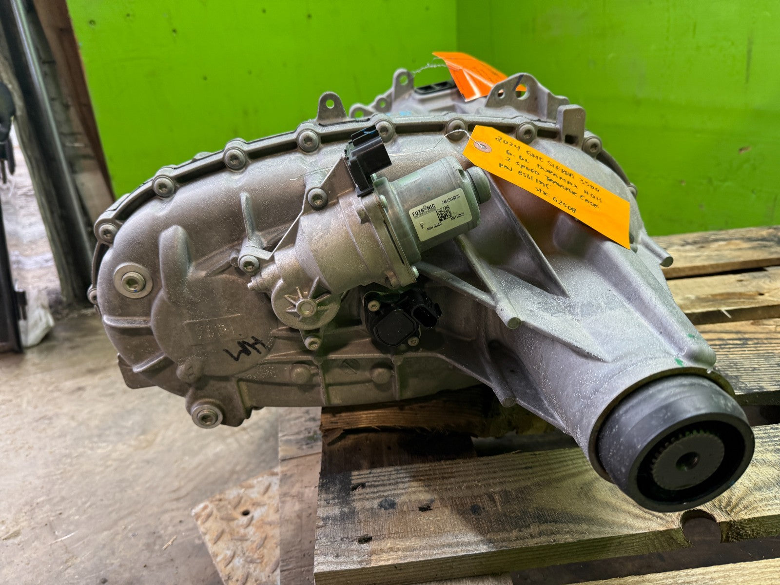 24 25 Chevrolet GMC 3500hd SIERRA 6.6 DIESEL NQH TRANSFER CASE 85611345 2K!!