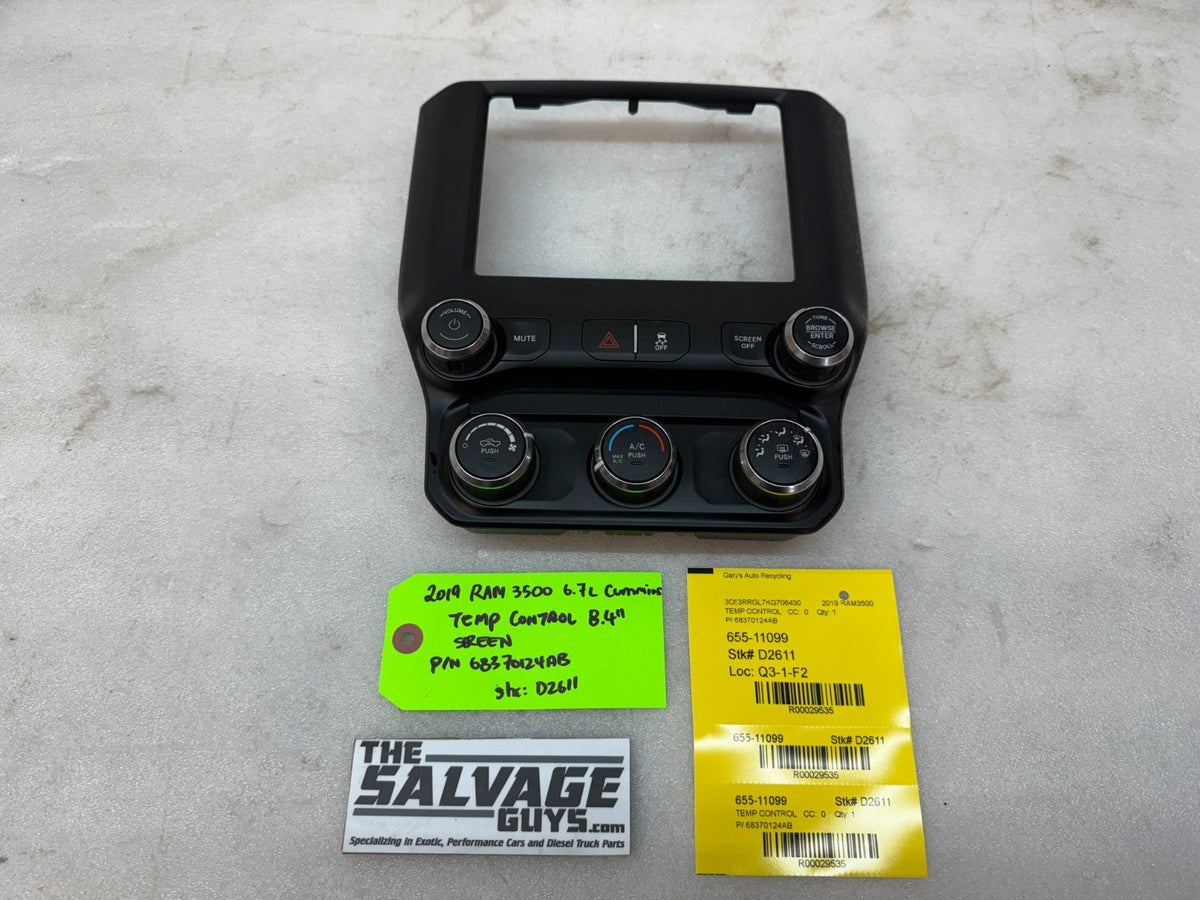 19 20 RAM 1500 2500 3500 8.4" MEDIA DASH TRIM BEZEL HEATER CONTROL 68370124AB