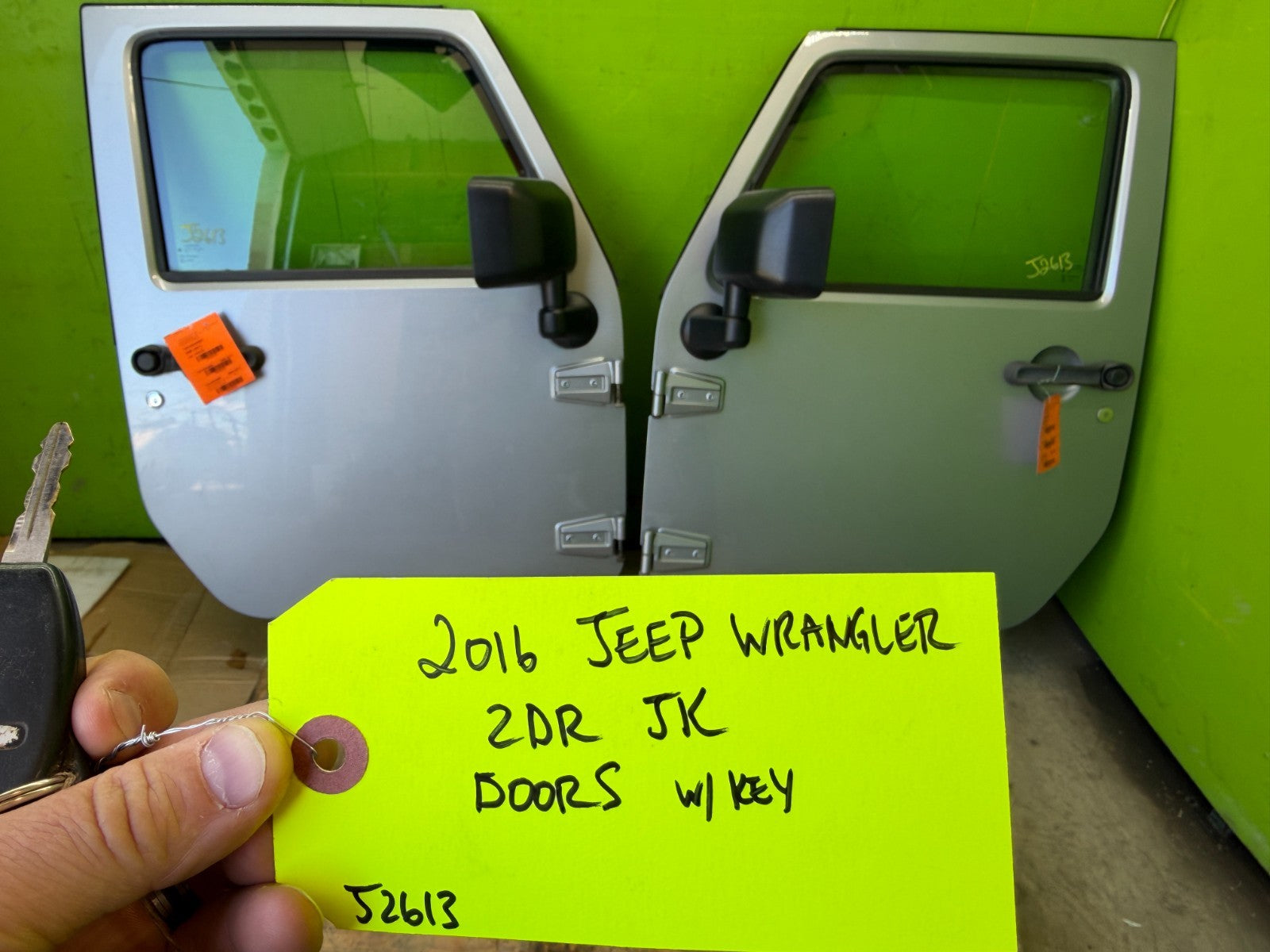 07-18 JEEP WRANGLER JK OEM FULL HARD DOORS SILVER WITH DOOR PANELS MIRROR KEY