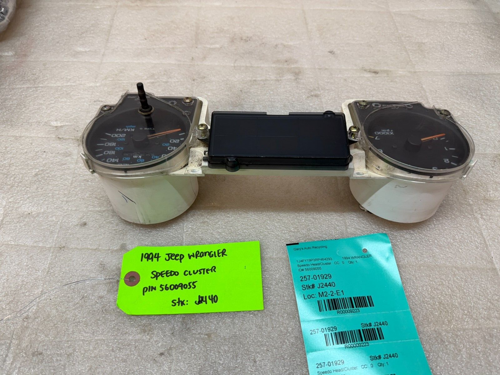 92-95 JEEP WRANGLER YJ OEM METRIC GAUGE CLUSTER SPEEDOMETER TACH 56009055