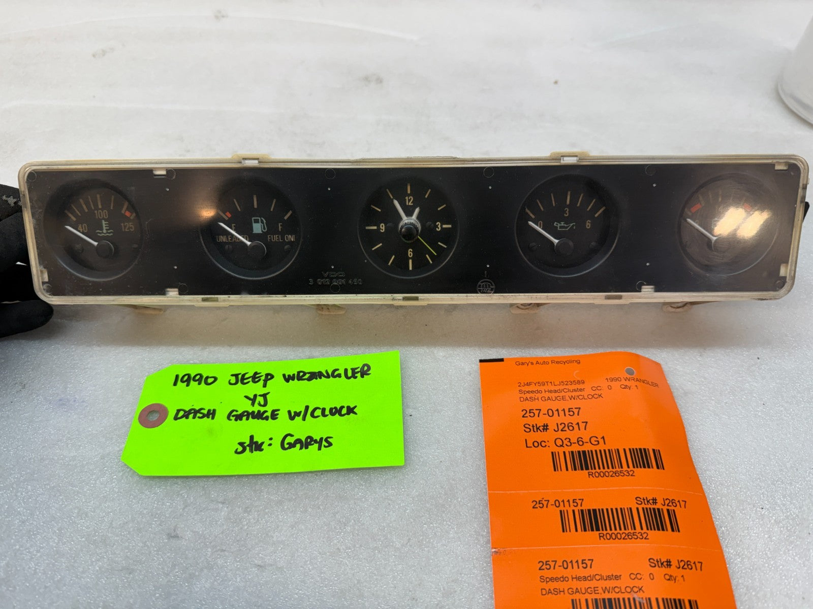 87-91 JEEP WRANGLER YJ OEM METRIC CENTER GAUGE CLUSTER CLOCK