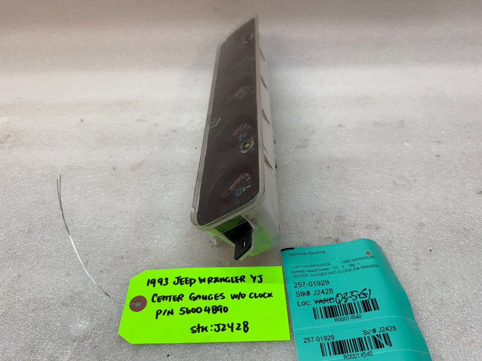 92-95 JEEP WRANGLER YJ OEM METRIC CENTER GAUGE CLUSTER P56004890