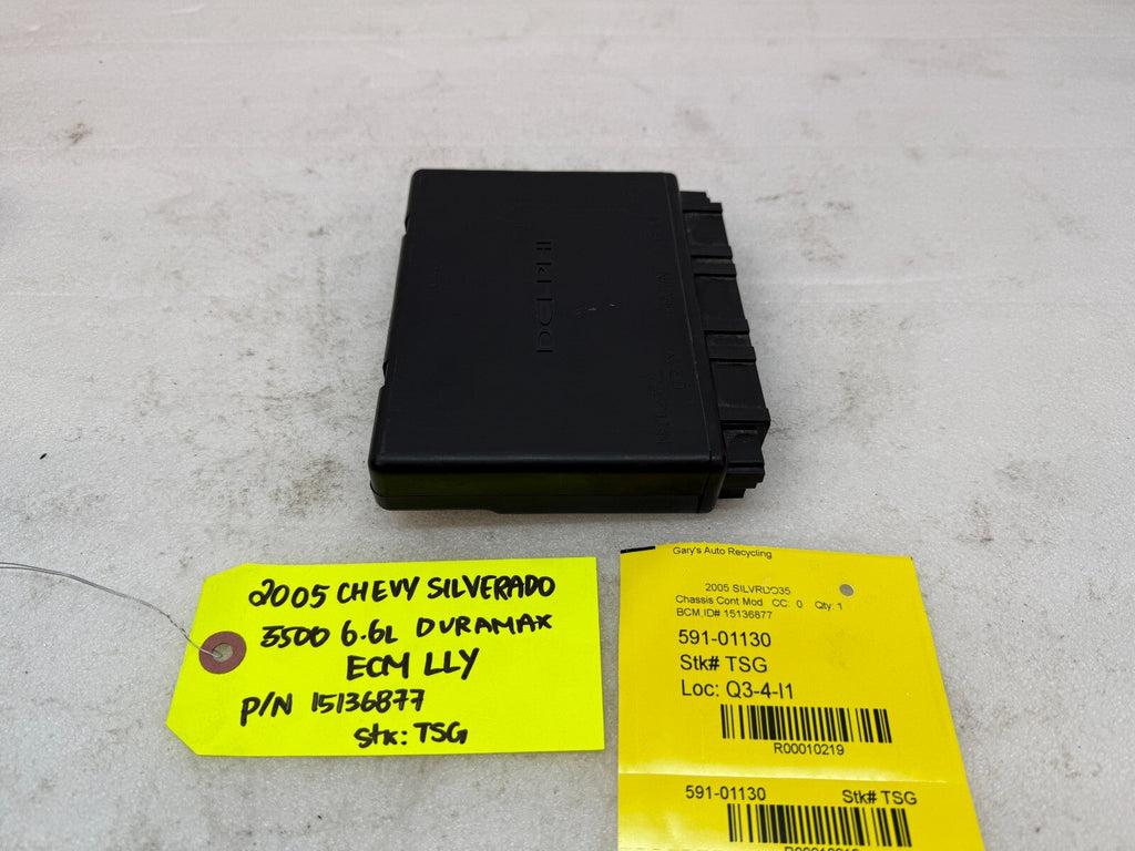 04 05 Chevrolet GMC DURAMAX LLY 6.6 BODY CONTROL MODULE BCM 15136877
