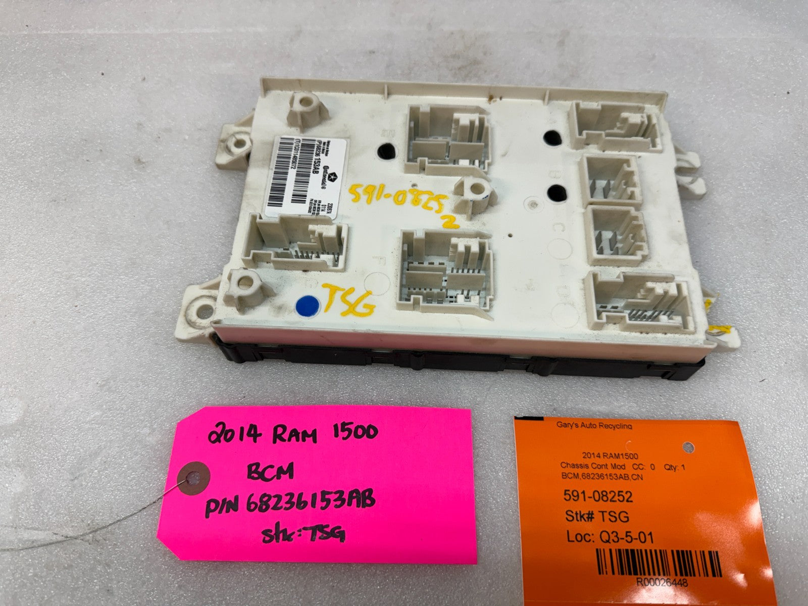 14 DODGE RAM 1500 BCM BODY CONTROL MODULE 68236153AB