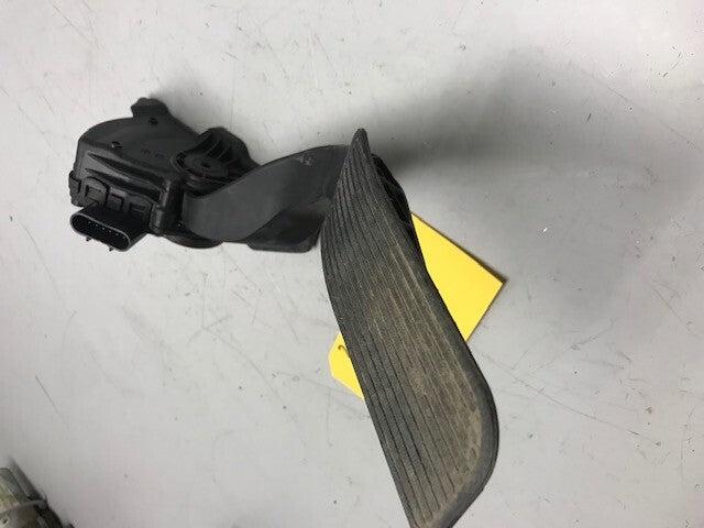 07-13 CHEVROLET GMC SIERRA SILVERADO DURAMAX 6.6 THROTTLE GAS PEDAL LML