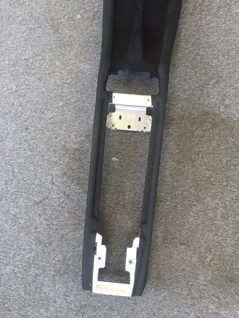 08-14 FERRARI CALIFORNIA F149 CENTER CONSOLE HOUSING BLACK  81302300