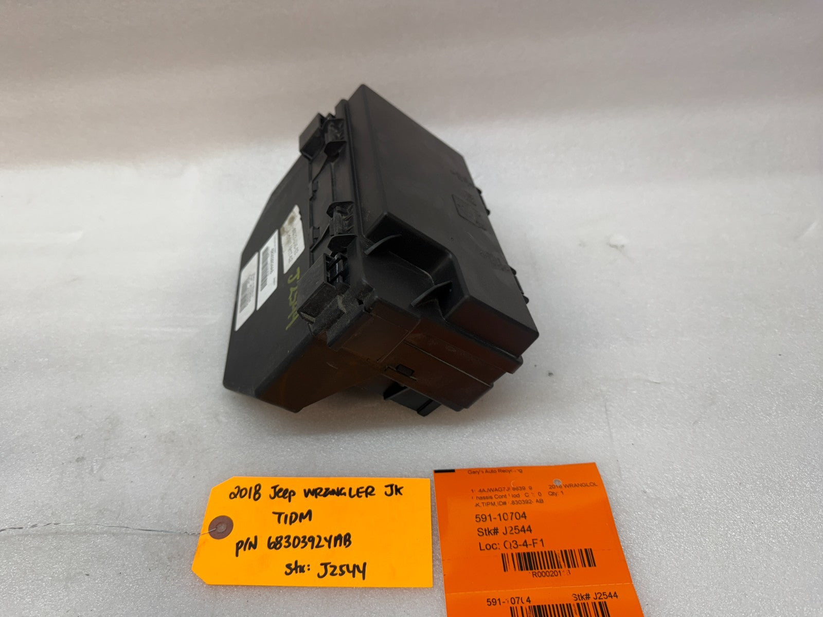 17 18 JEEP WRANGLER JK TIPM INTEGRATED MODULE FUSE BOX P68303924AB