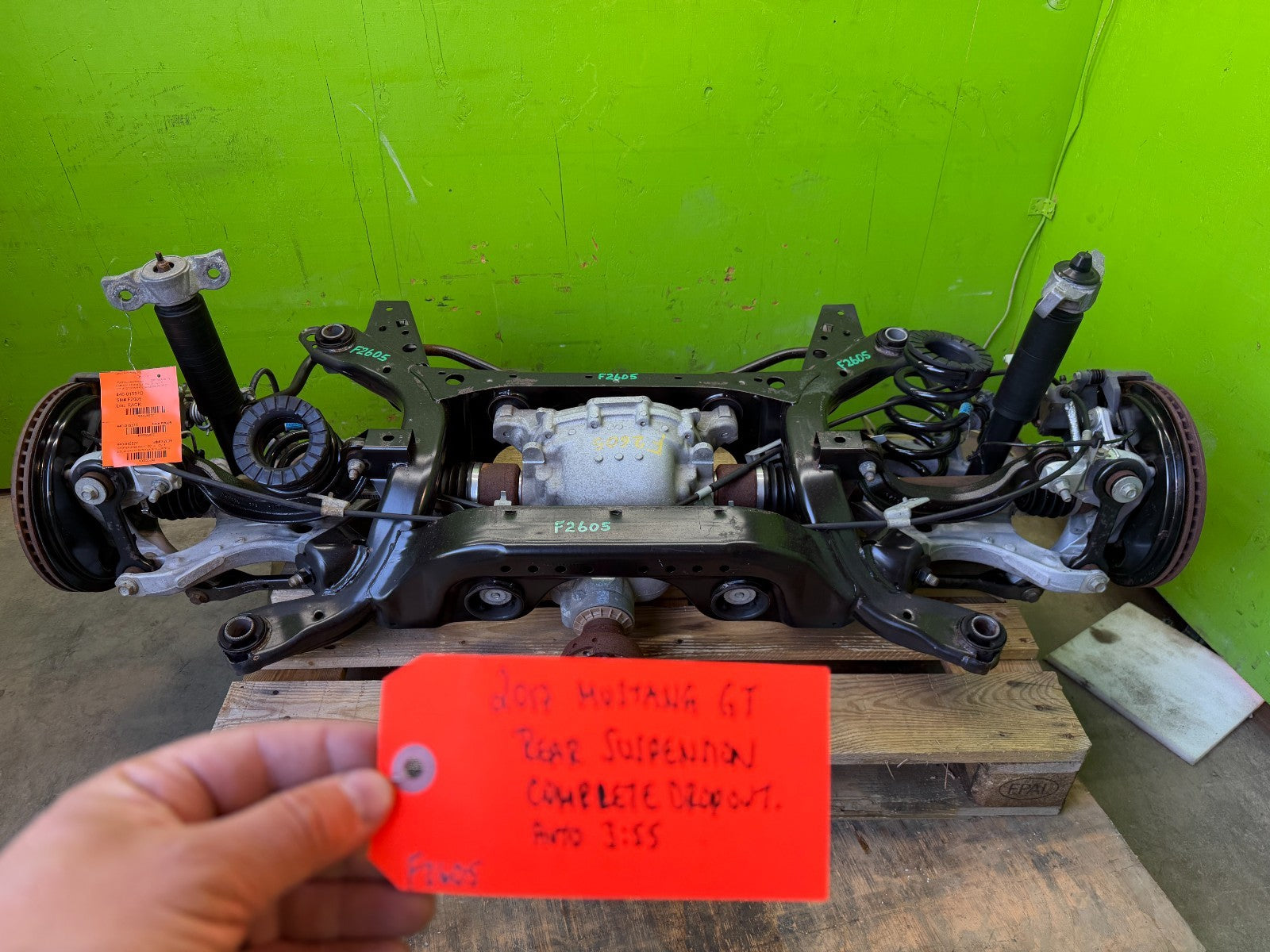 15-22 FORD MUSTANG GT 5.0 REAR SUSPENSION AXLE DIFFERENTIAL 3.55 GEARS
