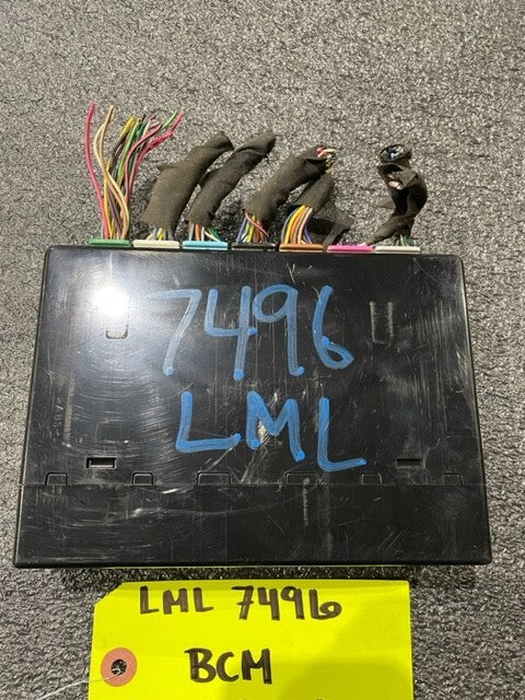 11-14 Chevrolet GMC 2500HD DURAMAX 6.6 LML BCM BODY CONTROL MODULE 20939138