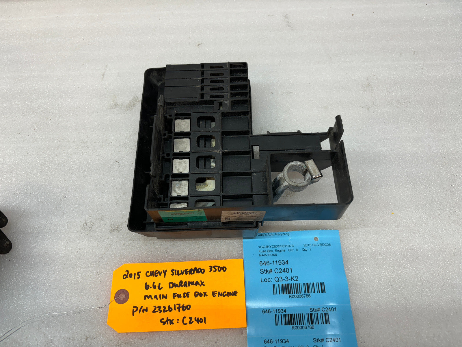 15-17 GMC CHEVROLET SILVERADO 2500HD 3500HD 6.6 LML JUNCTION BOX 23261760