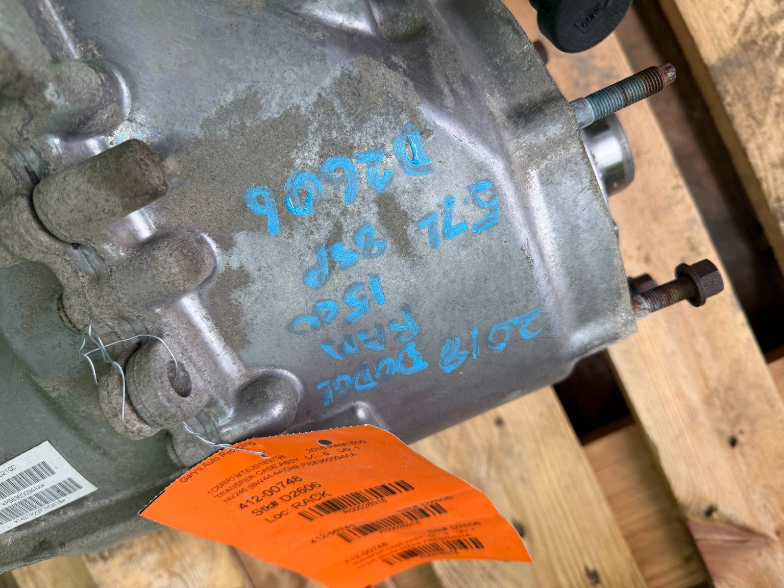 18 DODGE RAM SPORT 1500 5.7 HEMI NV246 TRANSFER CASE P68360094AA 14-18 63k
