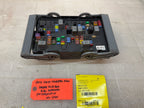 08-10 Chevrolet GMC 2500hd SIERRA 6.6 LMM UNDERHOOD FUSE RELAY BOX 25833305-03