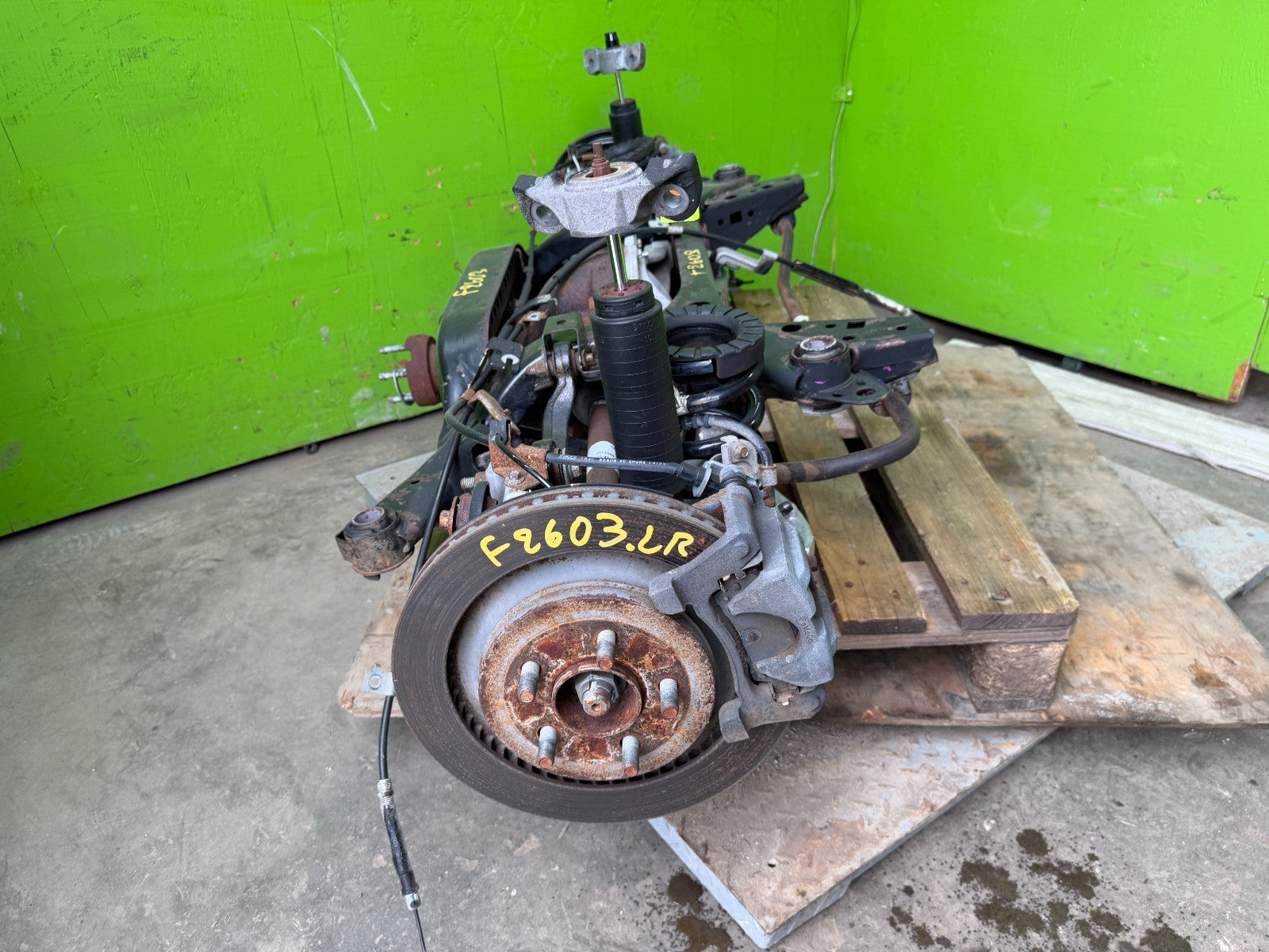 15-22 FORD MUSTANG GT 5.0 REAR SUSPENSION AXLE DIFFERENTIAL 3.55 GEARS
