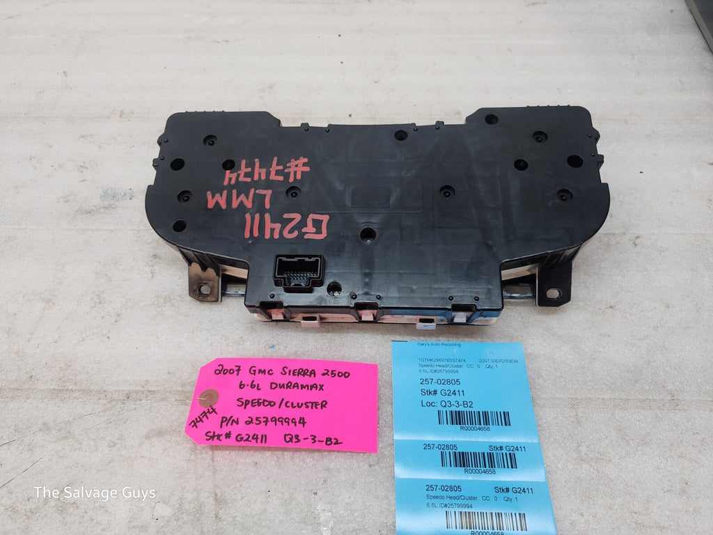 07.5-10 Chevrolet GMC SIERRA DIESEL SPEEDOMETER DASH GAUGE CLUSTER METRIC KM/H