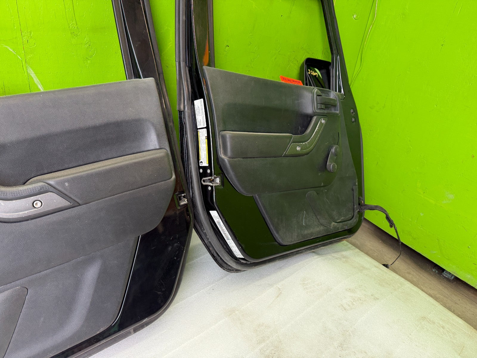 07-18 JEEP WRANGLER JK OEM FULL HARD DOORS BLACK WITH DOOR PANELS MIRROR PX8