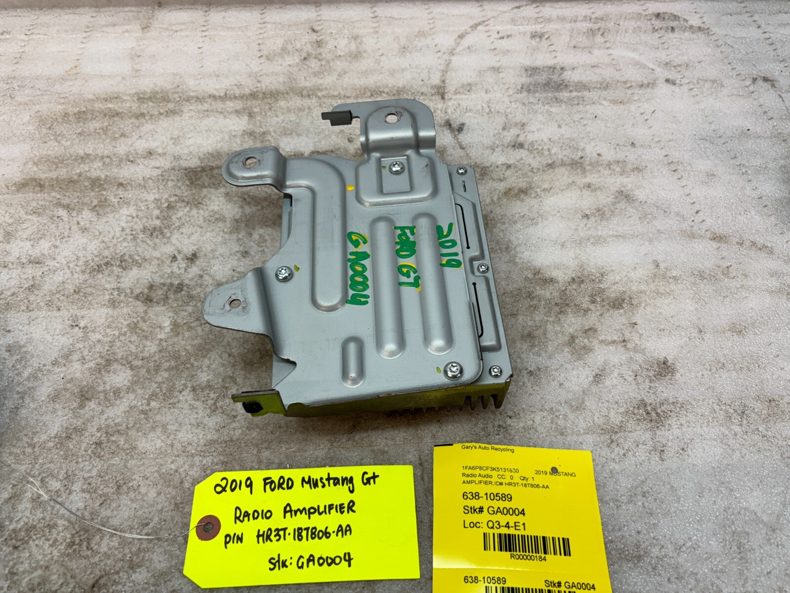 19 FORD MUSTANG GT OEM STEREO RADIO AMP AMPLIFIER HR3T-18T806-AA