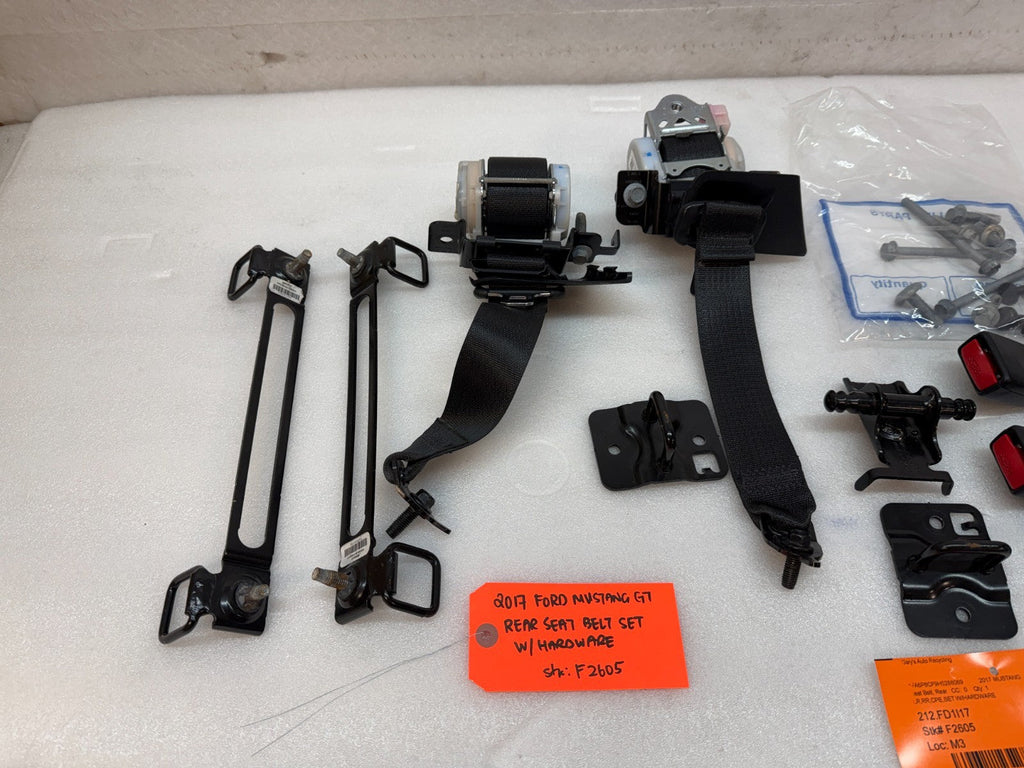 15-22 FORD MUSTANG GT 5.0 REAR SEATBELTS BELTS BRACKETS HARDWARE