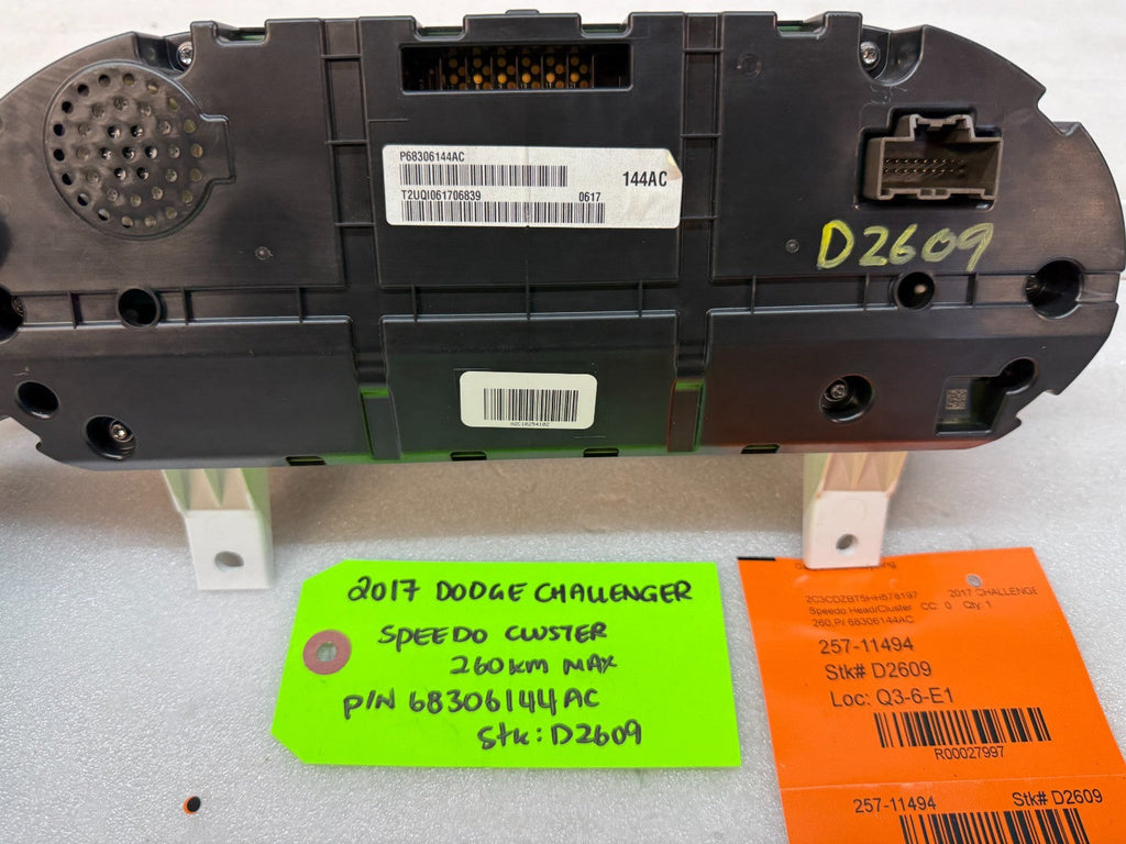 17 DODGE CHALLENGER R/T OEM METRIC SPEEDOMETER GAUGE CLUSTER 68306144AC 15-23