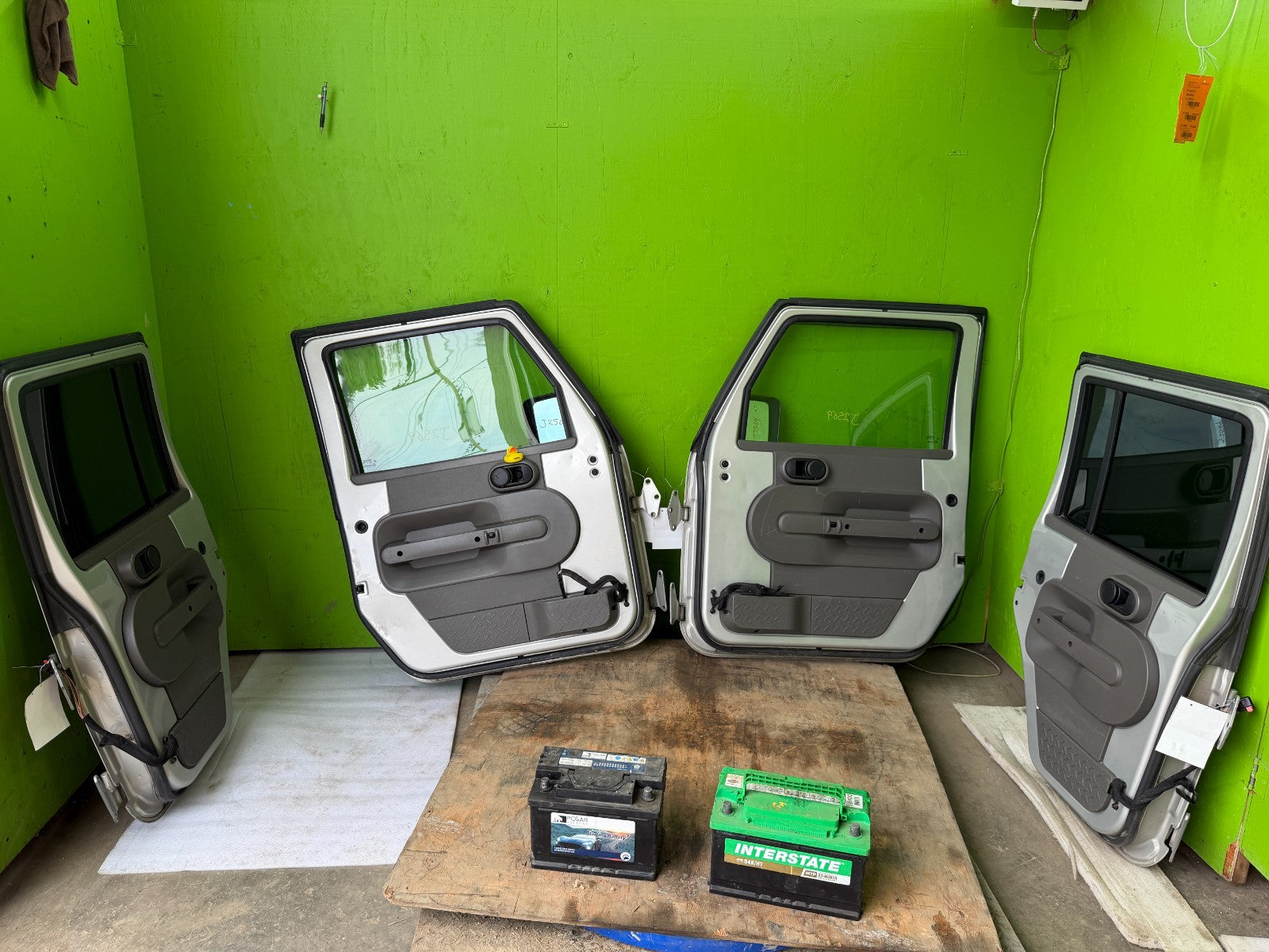 07-18 JEEP WRANGLER JK OEM FULL HARD DOORS SILVER WITH DOOR PANELS MIRRORS KEY