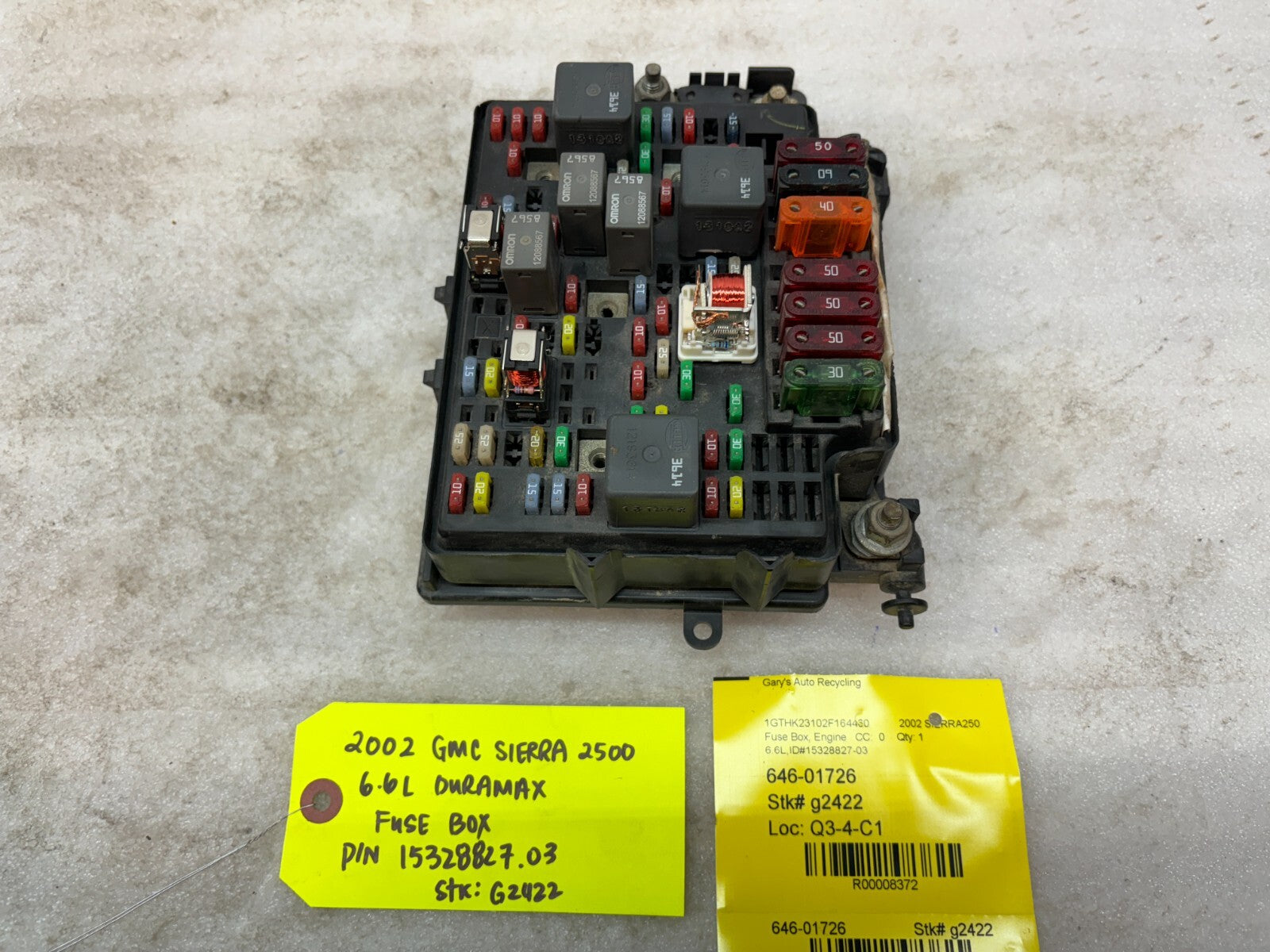 01 02 Chevrolet GMC SILVERADO SIERRA LLY UNDERHOOD FUSE RELAY BOX 15328827-03