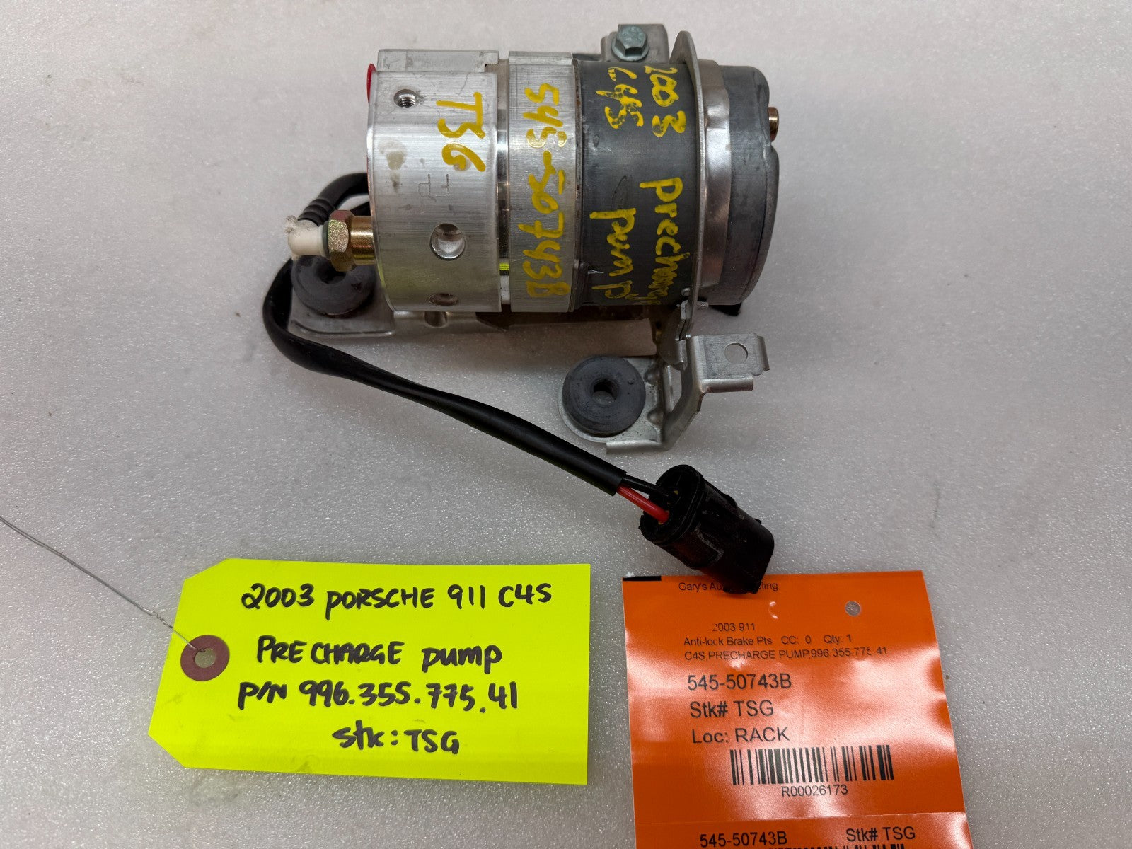 03 PORSCHE 911 996 C4S TURBO OEM ABS PRE CHARGE PUMP 99635577541 01-05