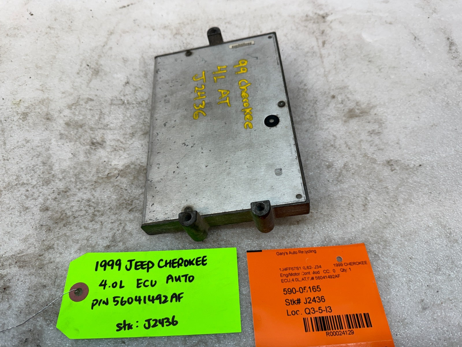 99 JEEP CHEROKEE XJ 4.0 AUTOMATIC ENGINE COMPUTER ECM ECU P56041534AE 56041492AF