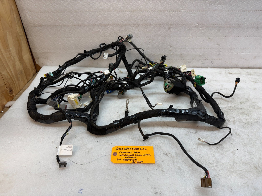 13 RAM 2500 3500 6.7 INSTRUMENT DASH GAUGE CLUSTER WIRING HARNESS P68189470AC