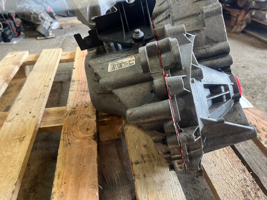 08 VOLVO C30 2.4 5SP MANUAL FWD M56 TRANSMISSION 86K!