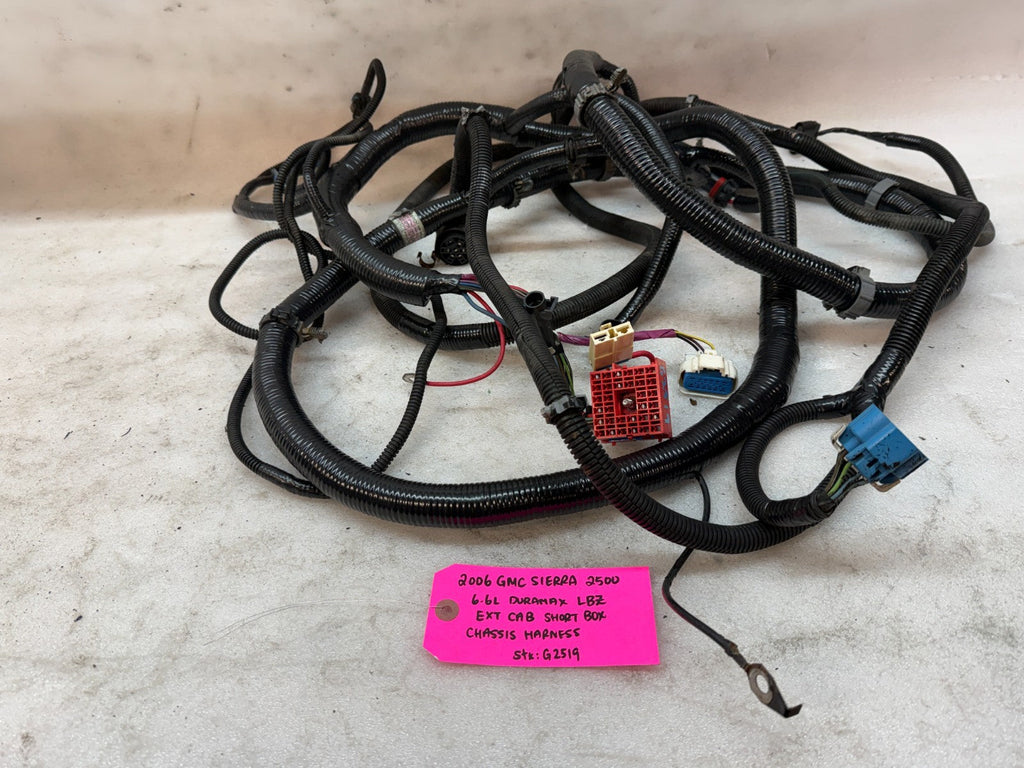 06 07 Chevrolet GMC 2500HD 3500 4wd EXT CAB SHORT BOX CHASSIS WIRING HARNESS