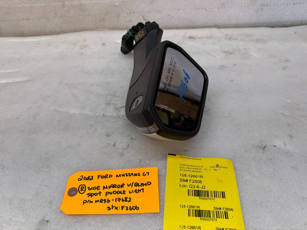 18-23 FORD MUSTANG OEM RIGHT REAR OUTER VIEW MIRROR WHITE MR3B-17682