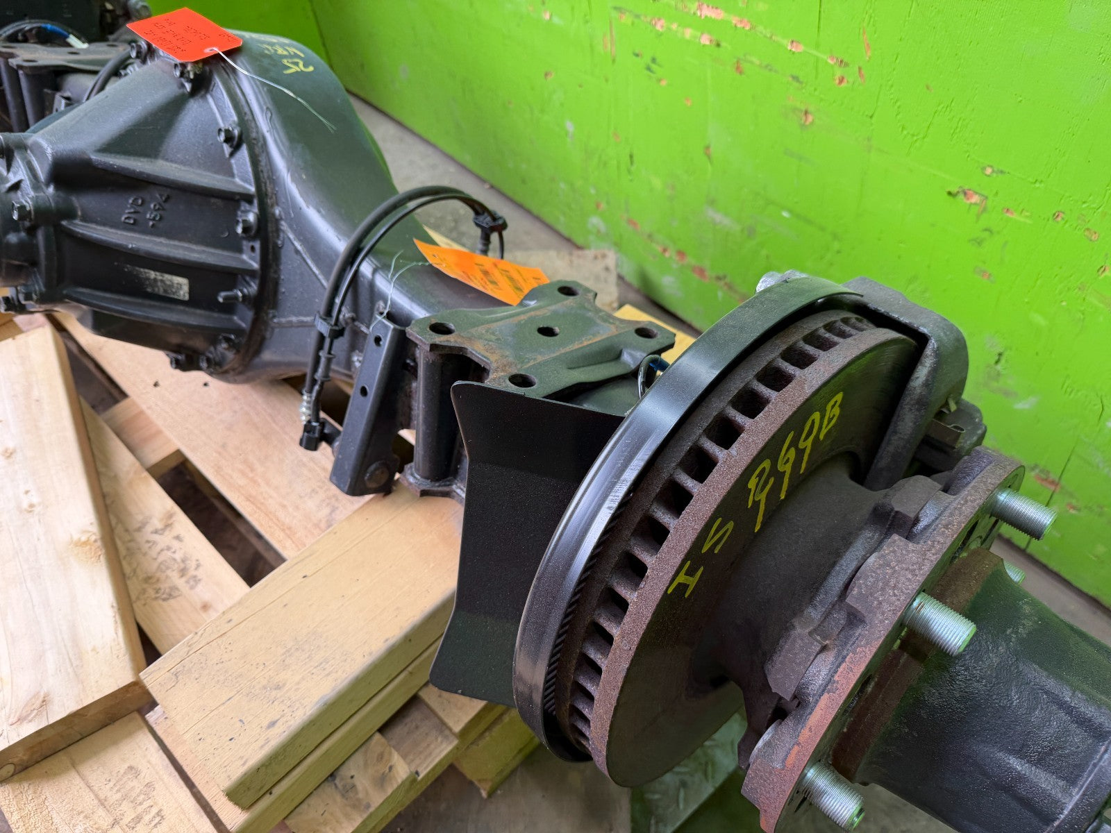 25 ISUZU NRR NPR NQR 5.2 DIESEL COMPLETE REAR DIFFERENTIAL AXLE 5.571 RATIO