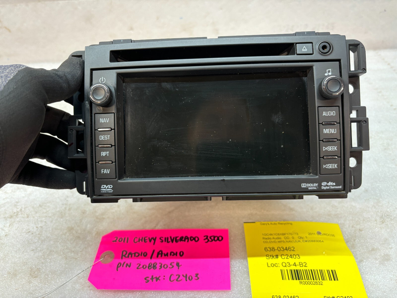 11 GMC SIERRA CHEVROLET SILVERADO OEM UUK NAVIGATION STEREO RADIO 09-13 20883054