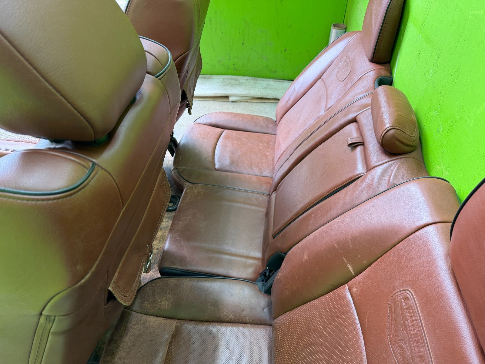 10 11 12 DODGE RAM 2500 3500 LONGHORN FRONT REAR SEATS CONSOLE LID