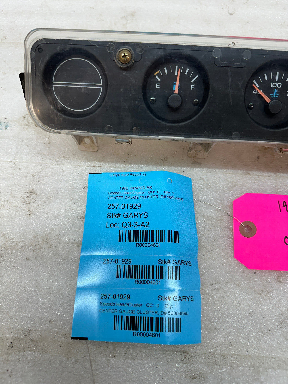 92-95 JEEP WRANGLER YJ OEM METRIC CENTER GAUGE CLUSTER P56004890