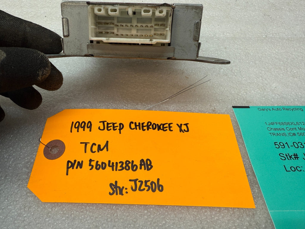 99 JEEP CHEROKEE XJ 4.0 AUTOMATIC TRANSMISSION COMPUTER TCM TCU 56041386AB