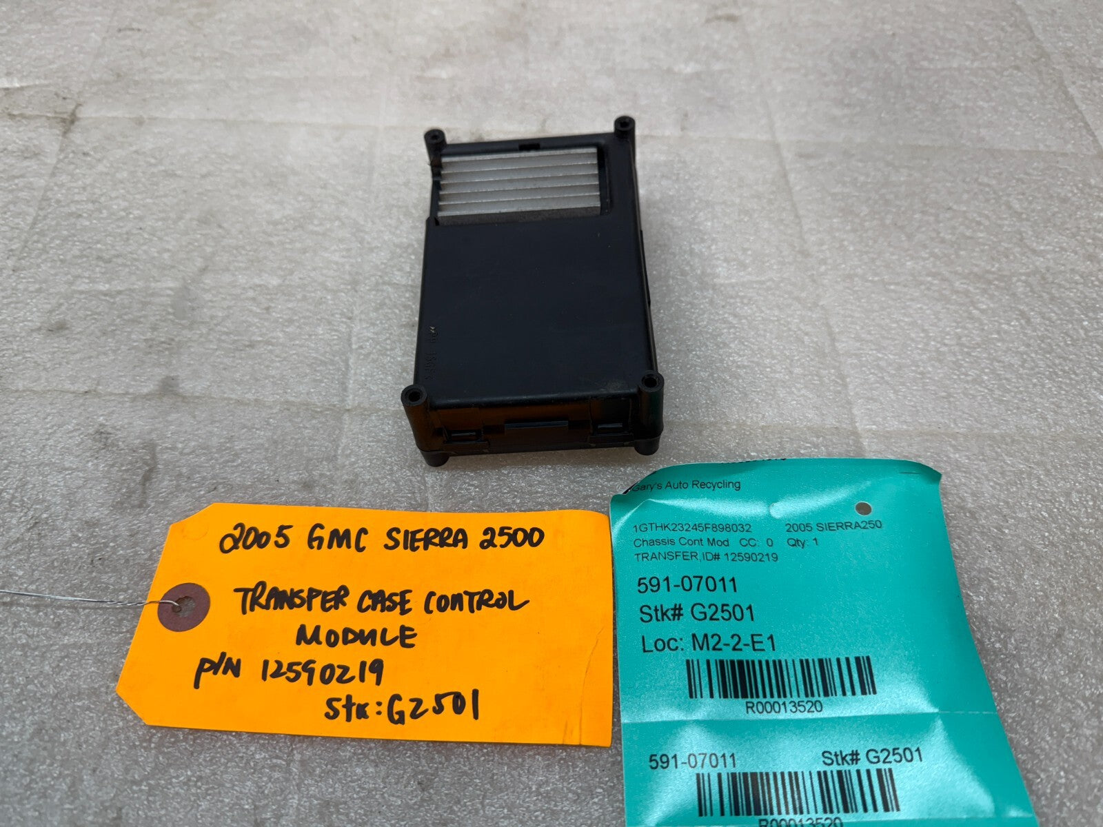 03-06 GMC SIERRA SILVERADO 2500 3500 TRANSFER CASE CONTROL MODULE 12590219