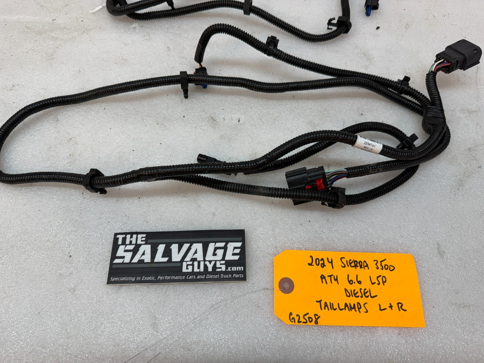 24 25 Chevrolet GMC SIERRA TAILLIGHT TAIL LAMP WIRING HARNESS 85146421