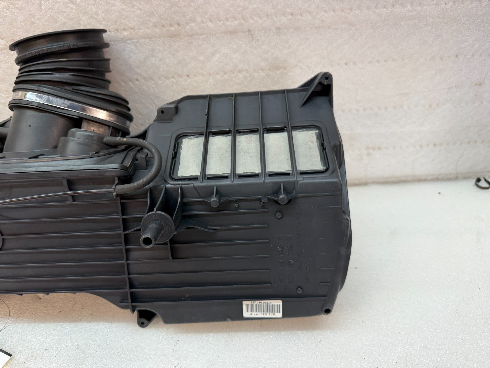 09 PORSCHE 997 911 3.8 DFI OEM AIRBOX AIR CLEANER HOUSING 09-12