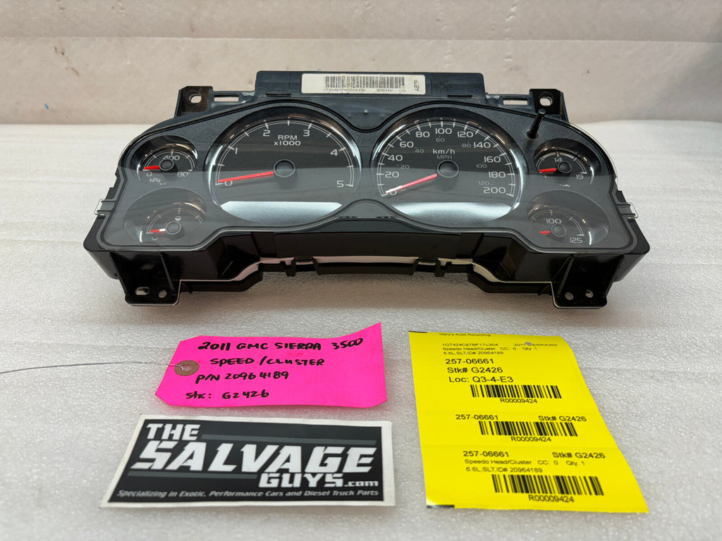 11-14 Chevrolet GMC 2500HD 3500HD SPEEDOMETER DASH GAUGE CLUSTER METRIC 20964189