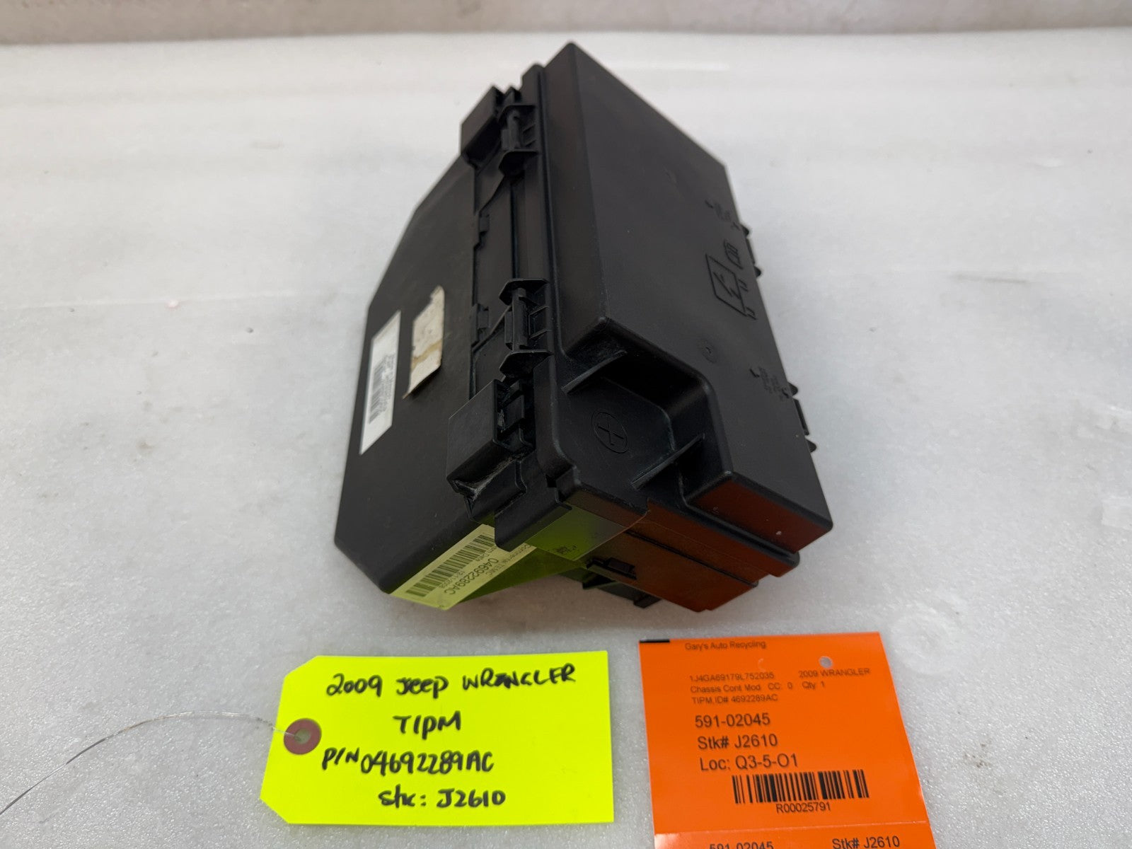 09 JEEP WRANGLER JK TIPM INTEGRATED MODULE FUSE BOX P04692289AC