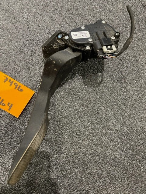 07-13 CHEVROLET GMC SIERRA SILVERADO DURAMAX 6.6 THROTTLE GAS PEDAL LML