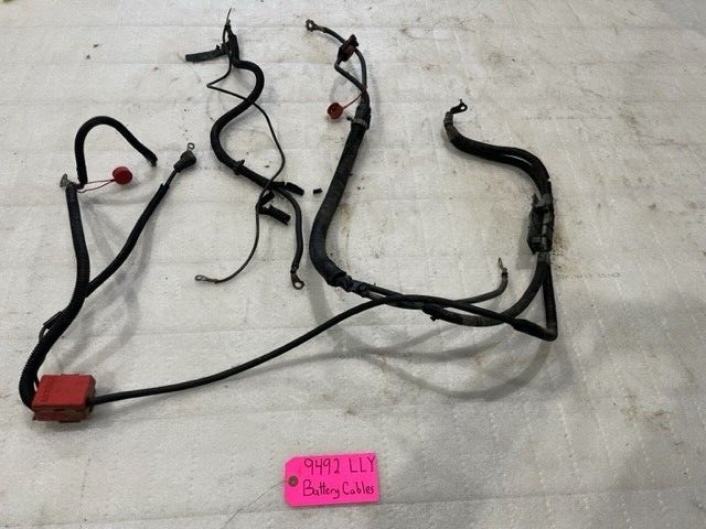 04 05 GMC CHEVROLET SILVERADO 2500HD 3500HD 6.6 LLY OEM BATTERY CABLES