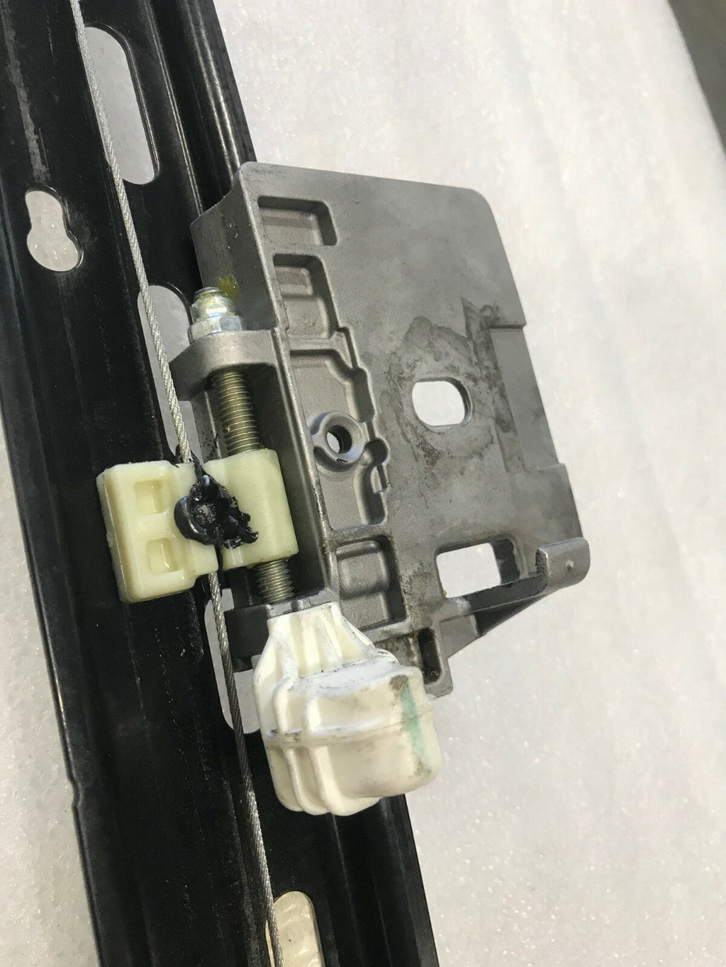 16 MERCEDES S65 AMG C217 COUPE RIGHT PASSENGER WINDOW REGULATOR A2177200246