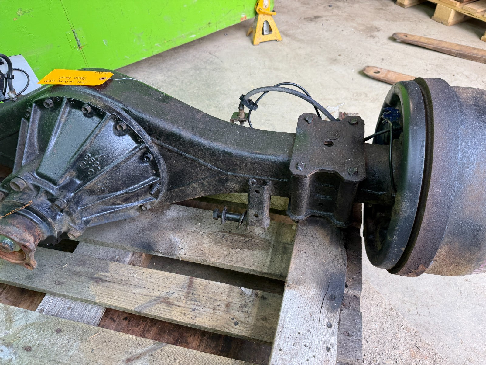 16 ISUZU NPR 5.2 REAR DIFFERENTIAL DIFF AXLE ASSEMBLY