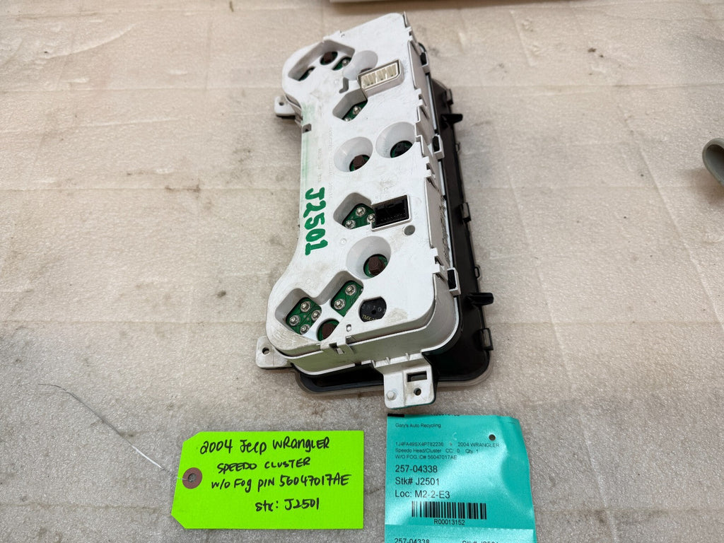 04 JEEP WRANGLER TJ LJ OEM METRIC SPEEDOMETER GAUGE CLUSTER 56047017AE 03-06