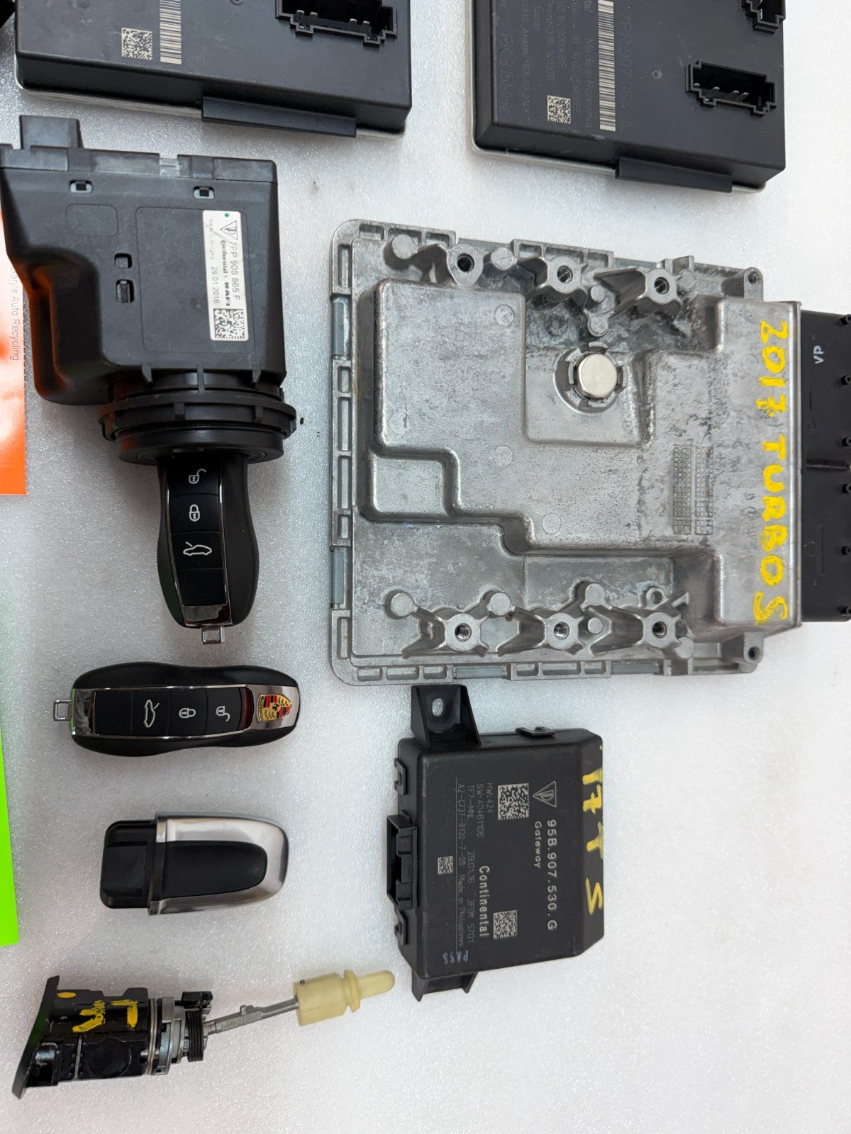 17 18 19 PORSCHE 991 TURBO S OEM ECU ECM DME BCM IMMOBILIZER KEY SET KEYS 991.2