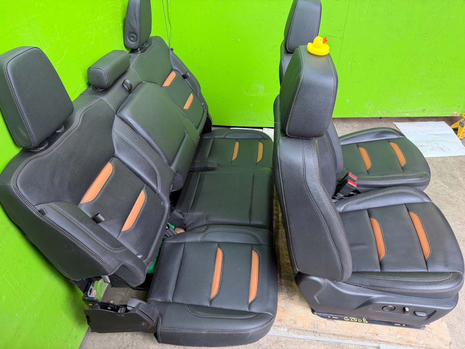 2024 GMC AT4 2500hd 3500hd FRONT REAR LEATHER SEATS HEATED COOLED