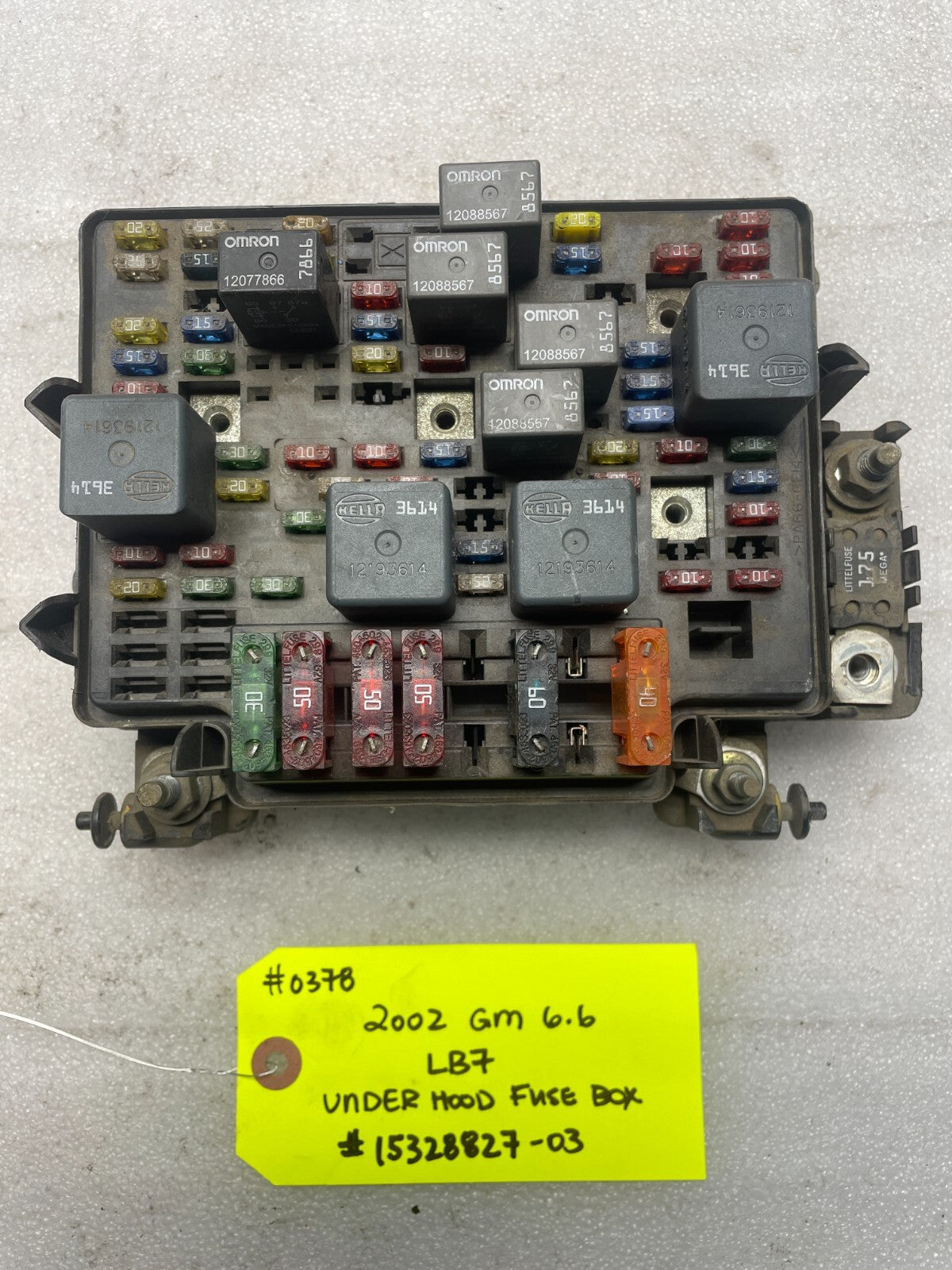 01 02 Chevrolet GMC SILVERADO SIERRA LLY UNDERHOOD FUSE RELAY BOX 15328827-03