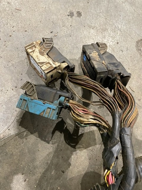 04 Chevrolet GMC 2500HD 3500HD DURAMAX 6.6 LLY DIESEL ENGINE WIRING LOOM HARNESS